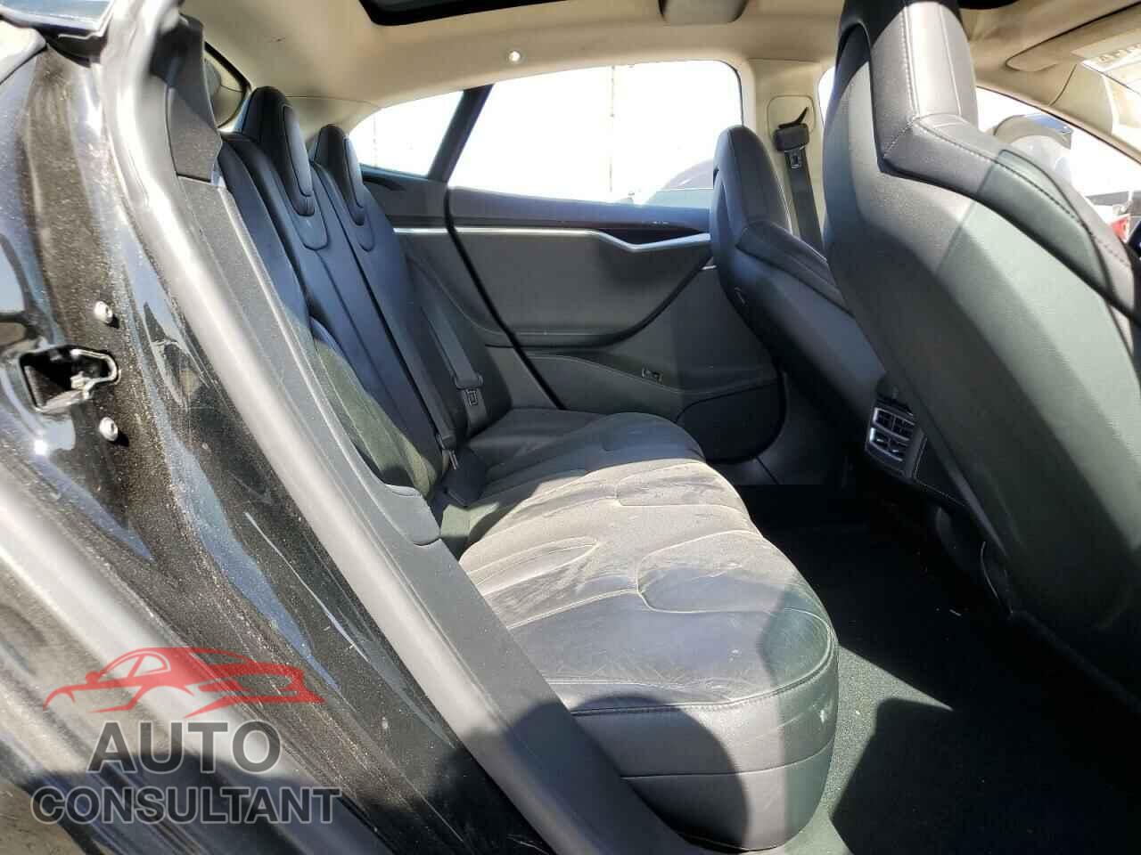 TESLA MODEL S 2014 - 5YJSA1H17EFP42610