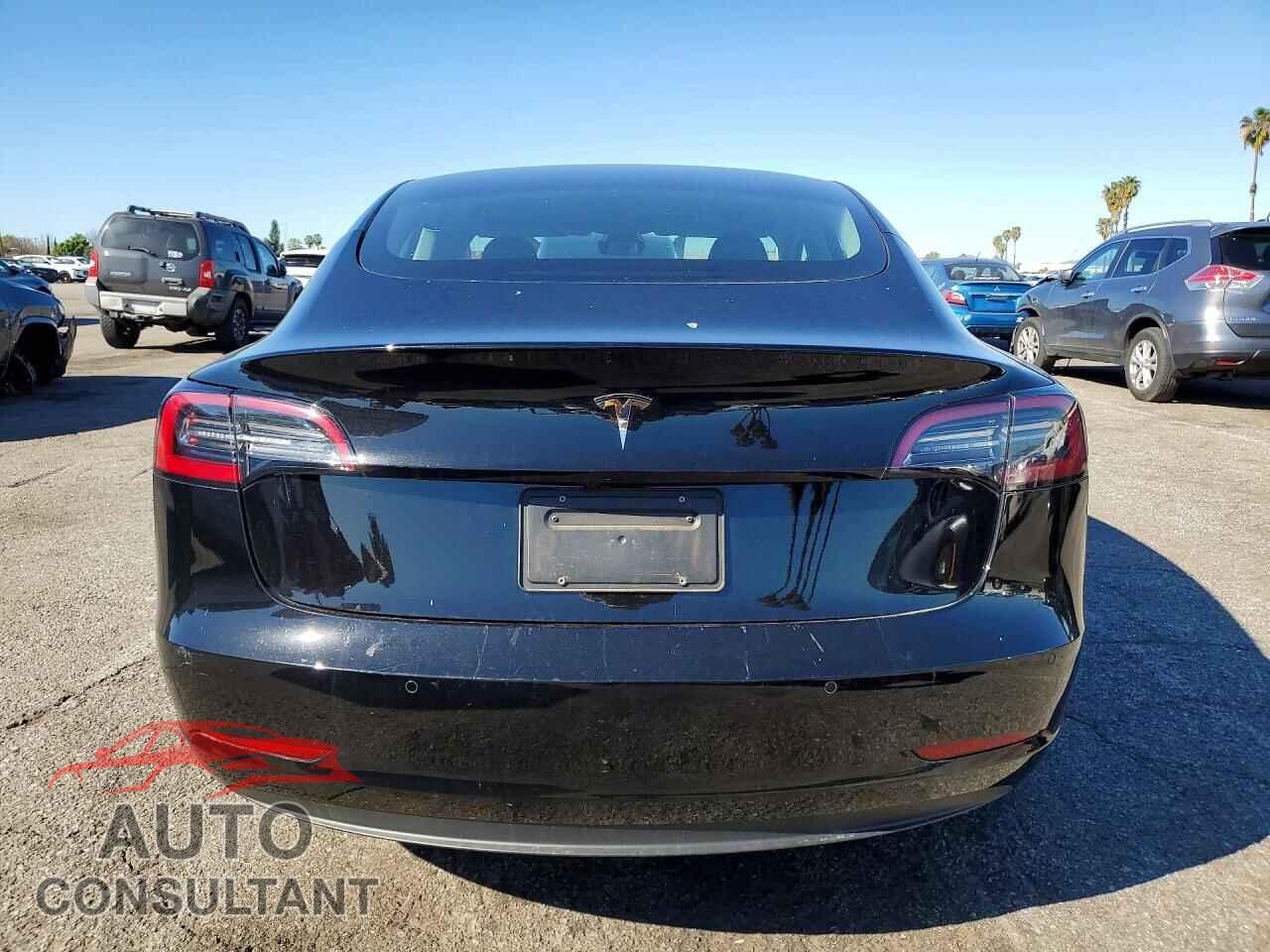 TESLA MODEL 3 2021 - 5YJ3E1EA2MF030338