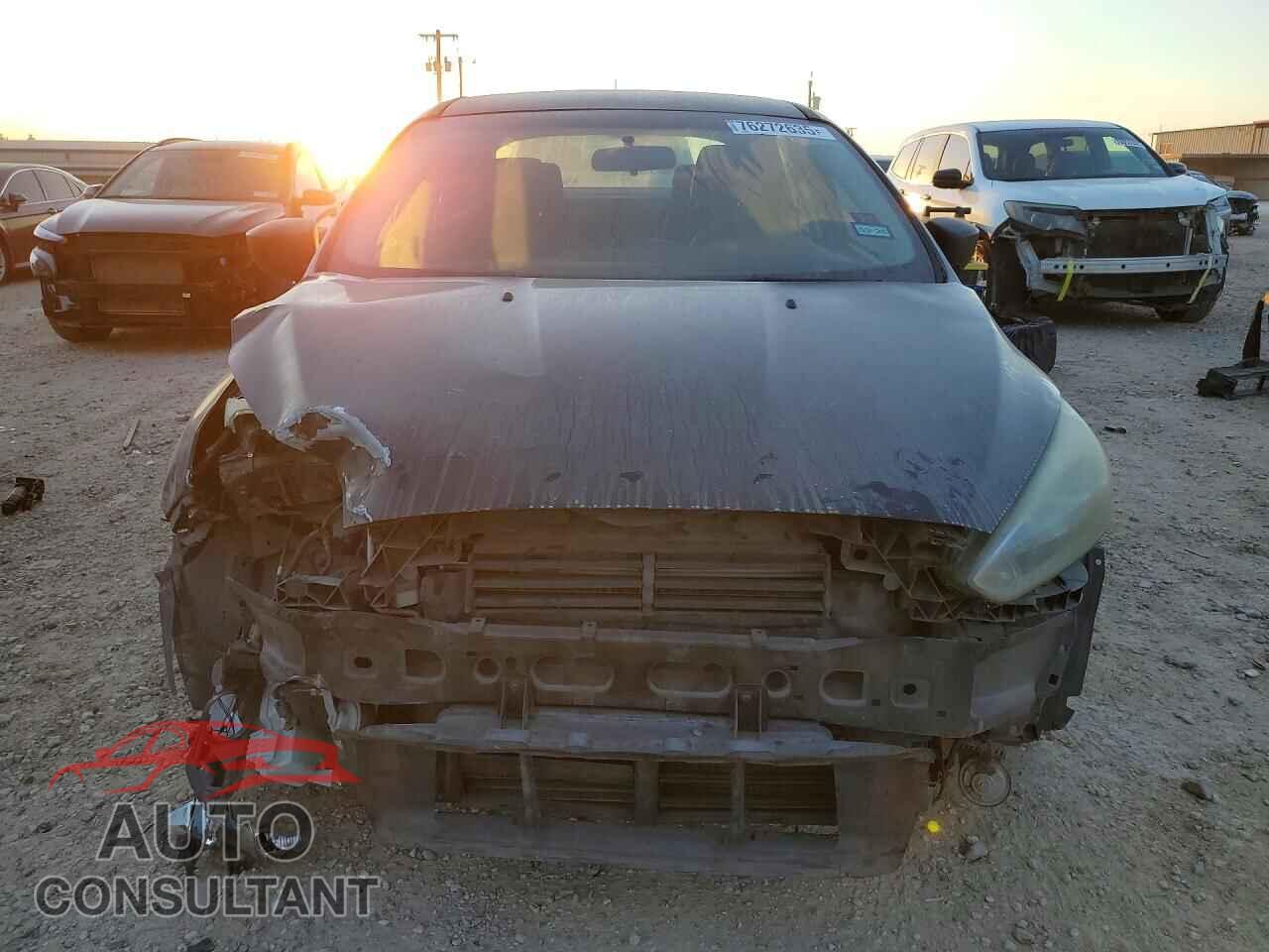 FORD FOCUS 2017 - 1FADP3E21HL244779
