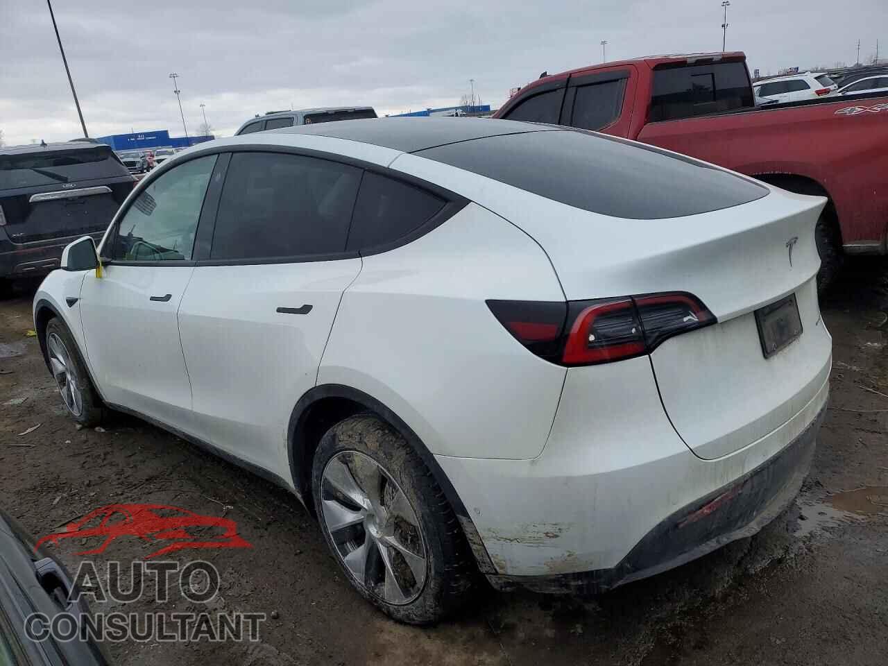 TESLA MODEL Y 2021 - 5YJYGDEE5MF106851