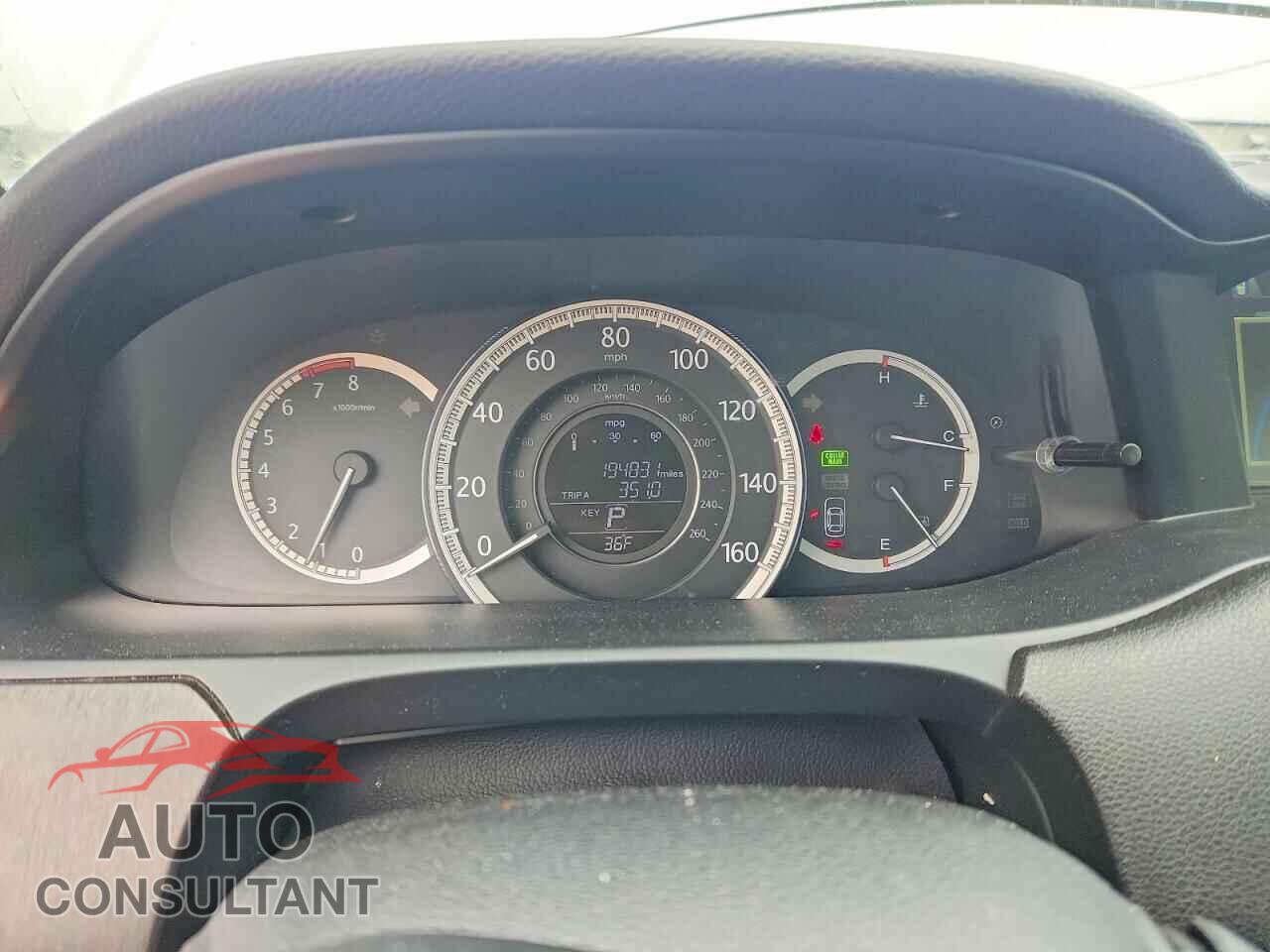 HONDA ACCORD 2013 - 1HGCR3F87DA009880