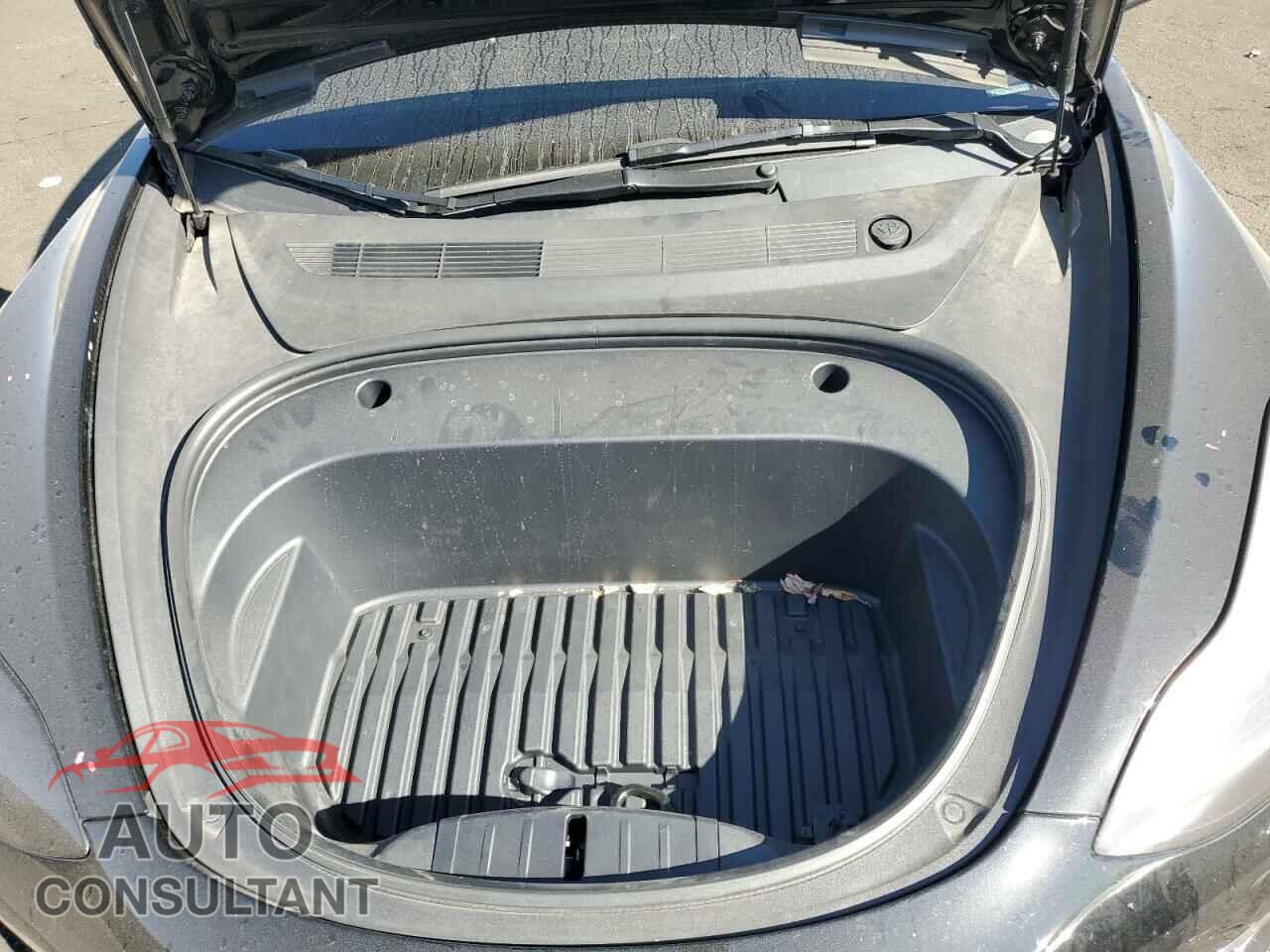 TESLA MODEL 3 2023 - 5YJ3E1EA7PF555870