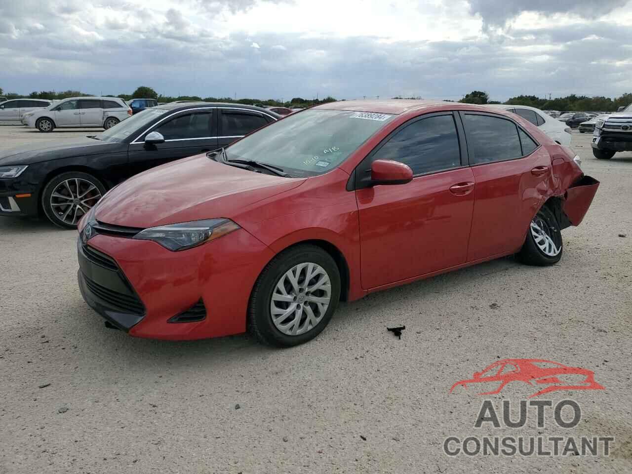 TOYOTA COROLLA 2018 - 5YFBURHE4JP846656