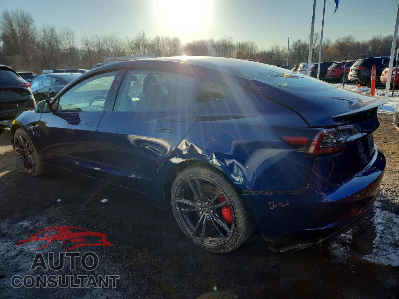 TESLA MODEL 3 2021 - 5YJ3E1EC8MF036243