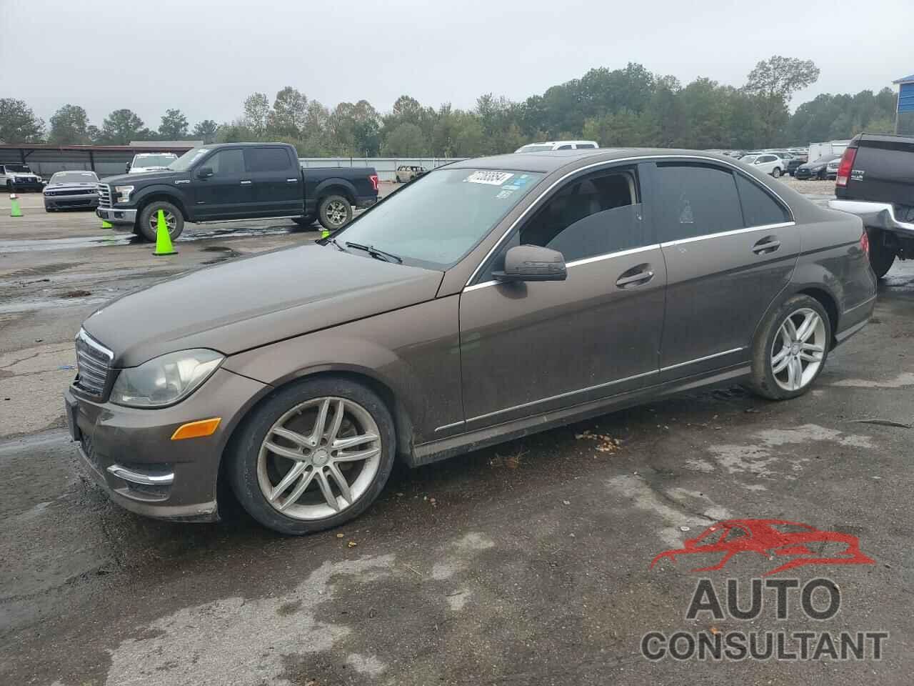 MERCEDES-BENZ C-CLASS 2014 - WDDGF4HB4EG254292