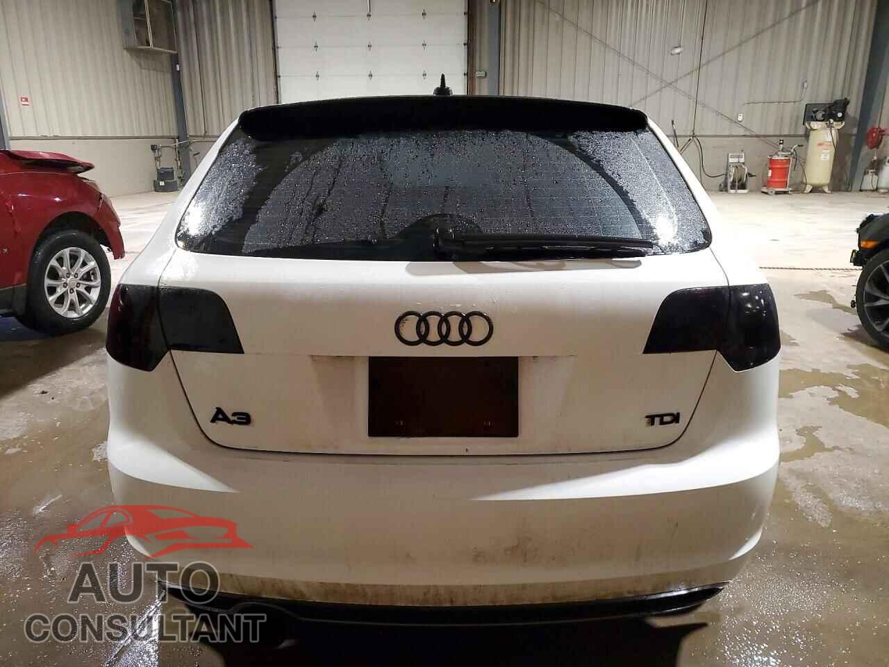 AUDI A3 2012 - WAUBJAFM4CA046738
