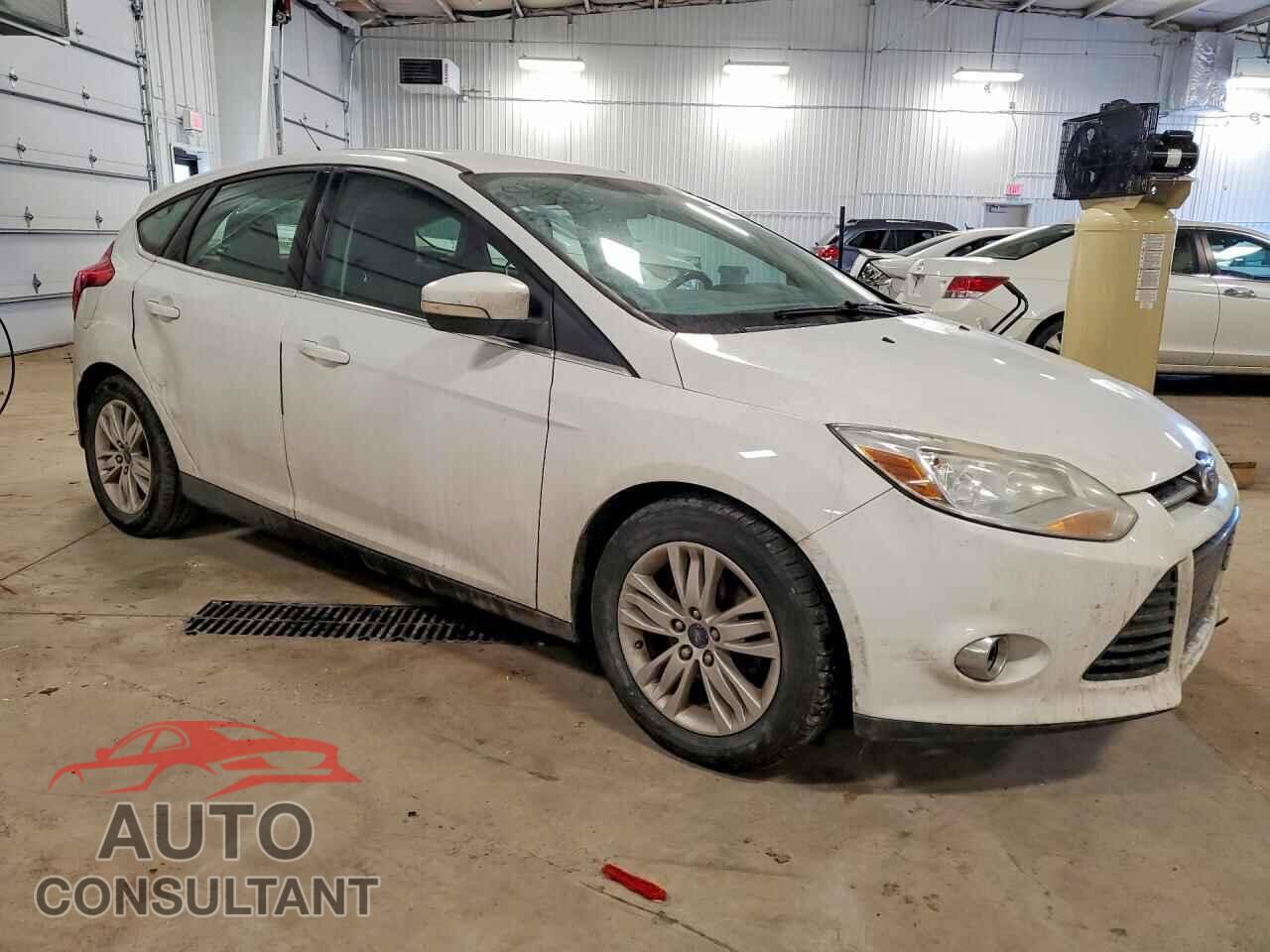 FORD FOCUS 2012 - 1FAHP3M22CL357975