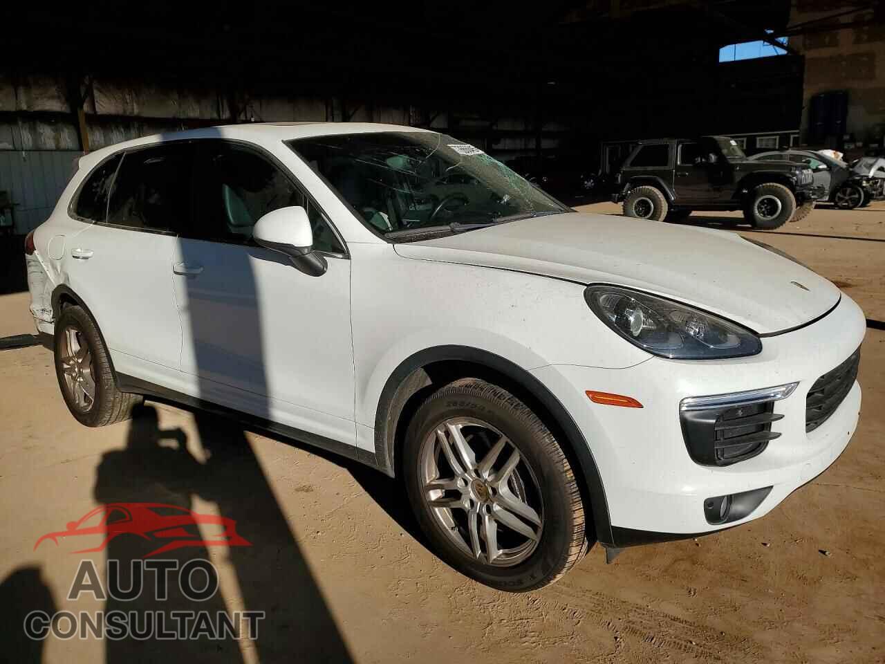 PORSCHE CAYENNE 2016 - WP1AA2A24GKA08936