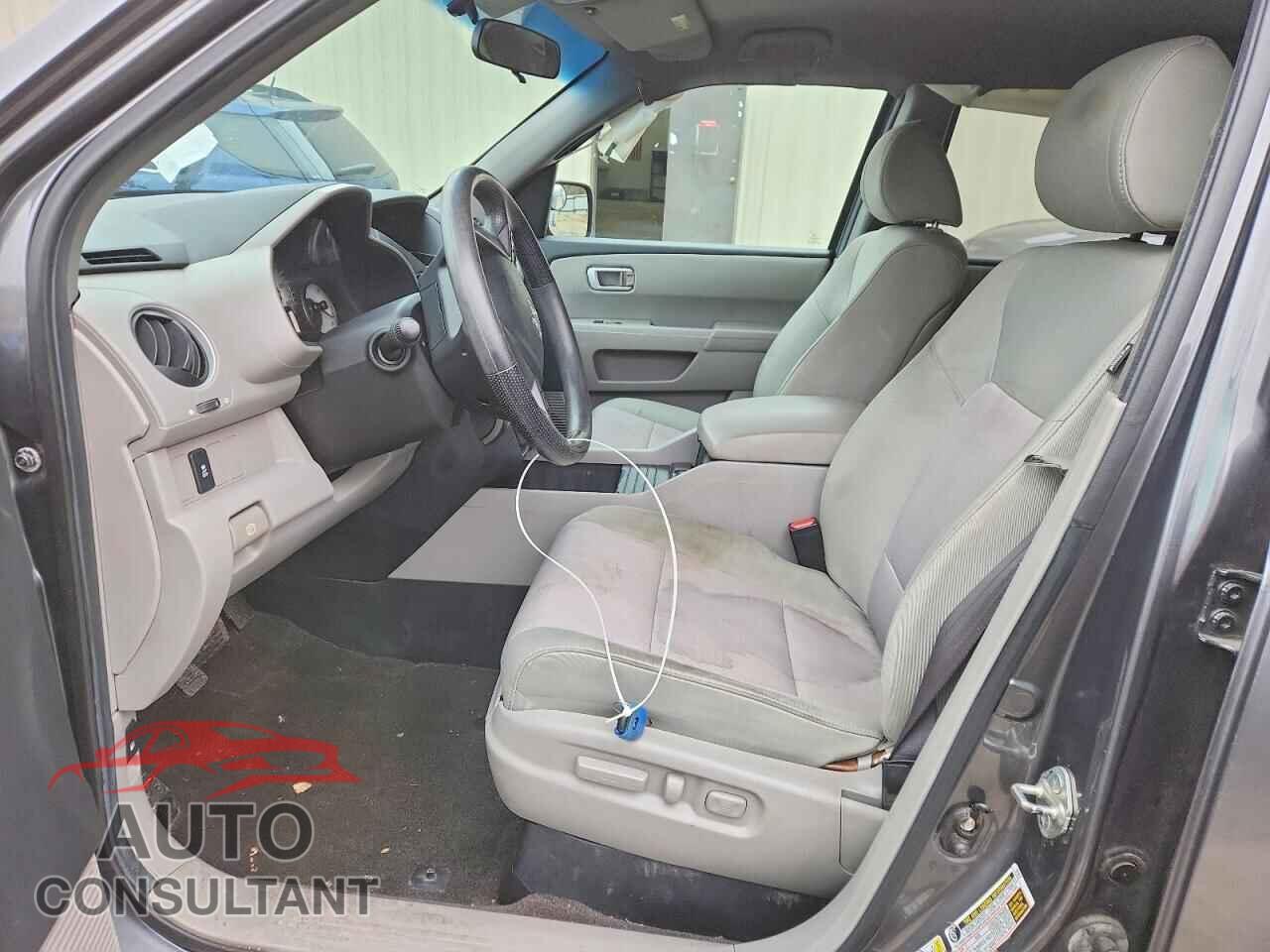 HONDA PILOT 2012 - 5FNYF4H45CB044579