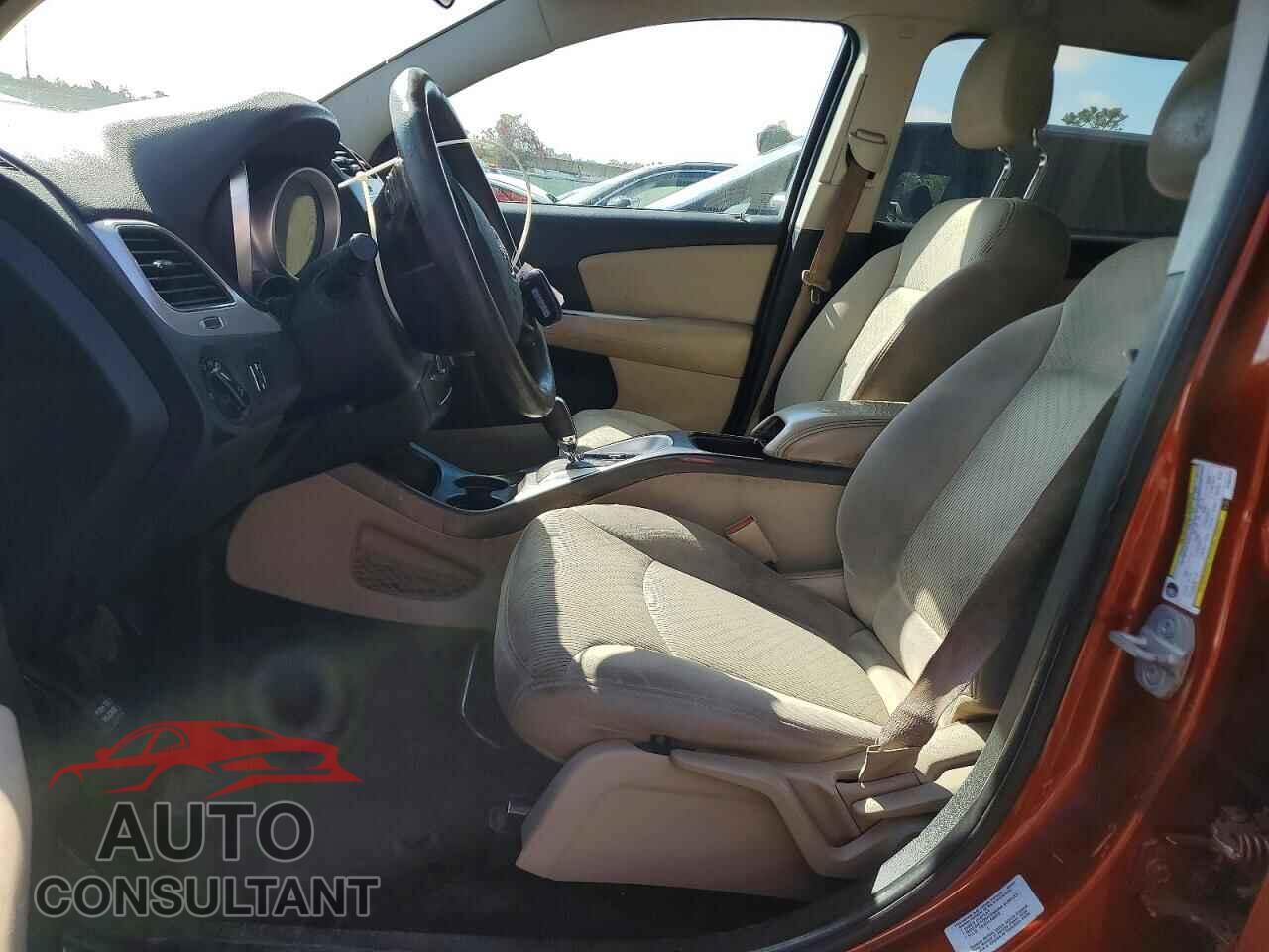 DODGE JOURNEY 2013 - 3C4PDCBBXDT687404