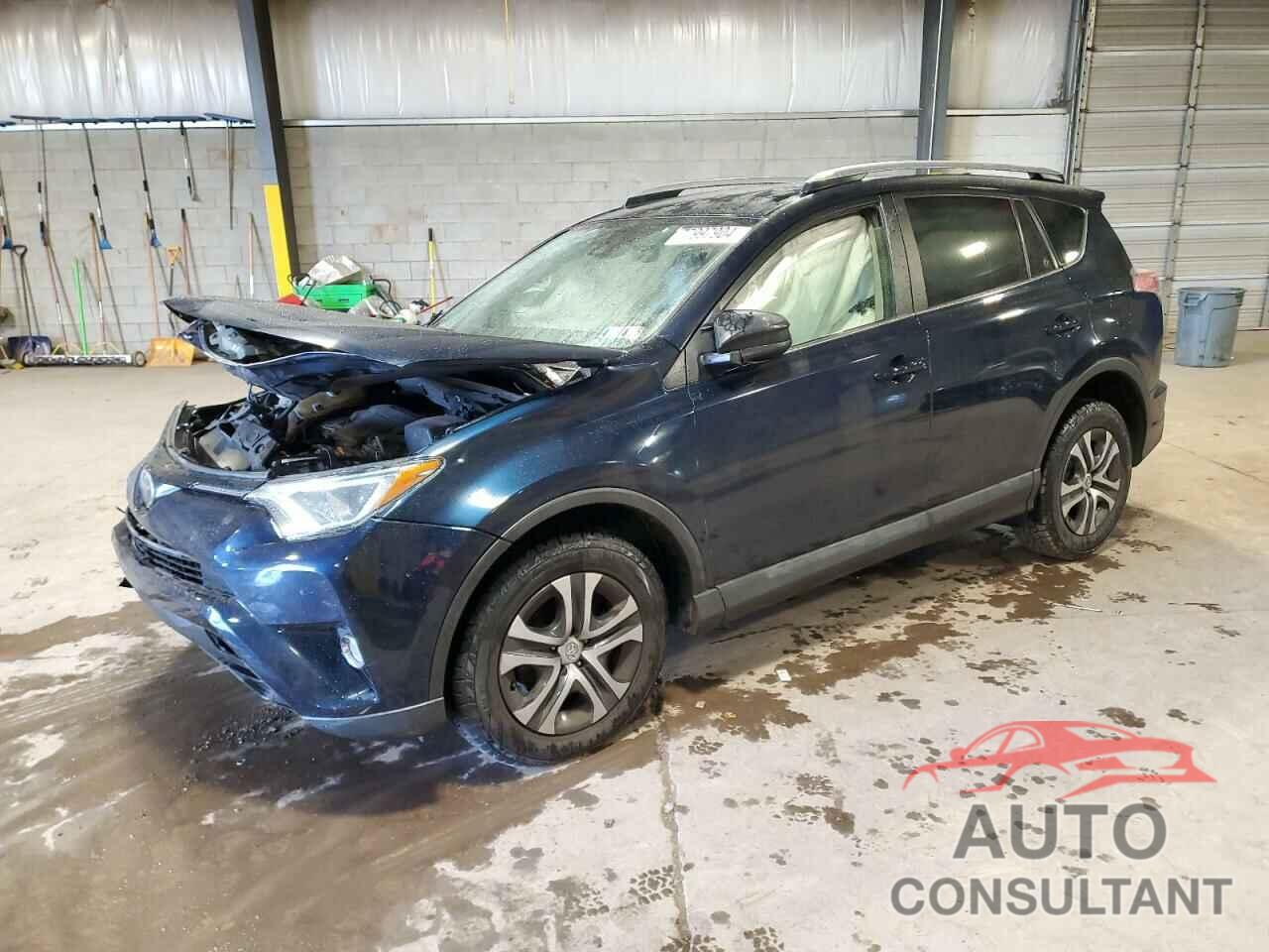 TOYOTA RAV4 2017 - JTMBFREV9HJ700668