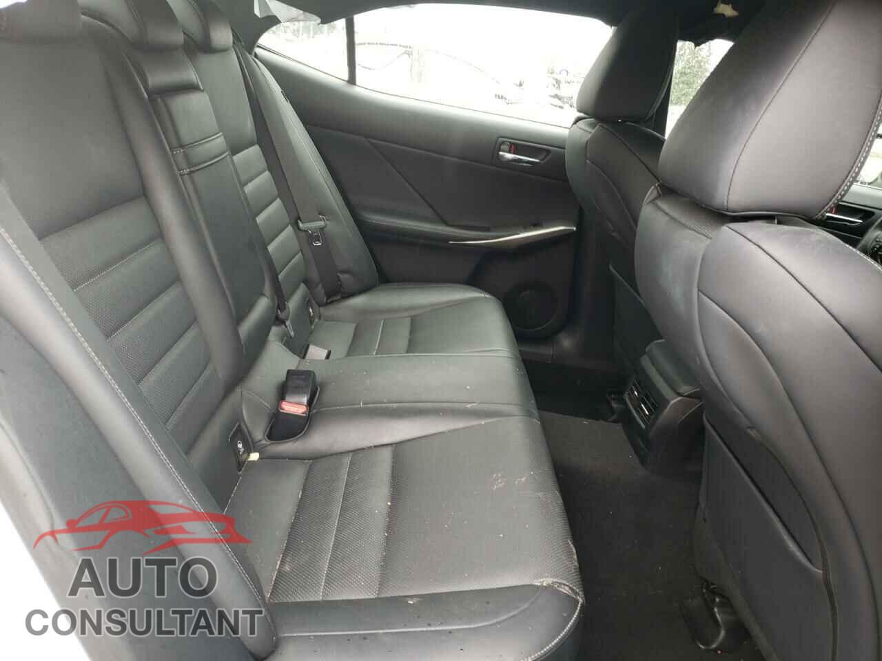 LEXUS IS 2015 - JTHCF1D27F5025355