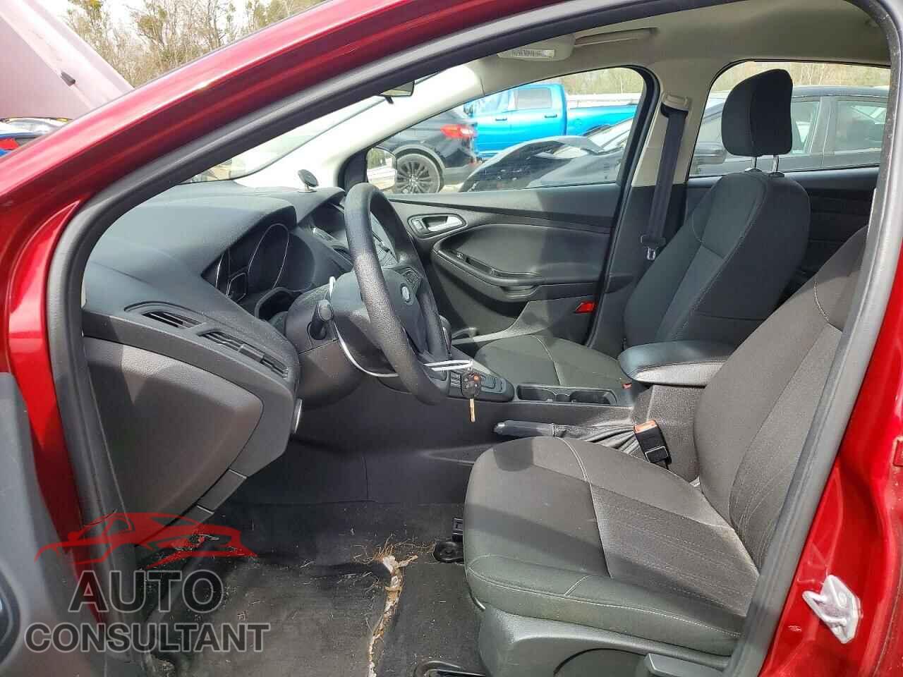 FORD FOCUS 2017 - 1FADP3K26HL332540