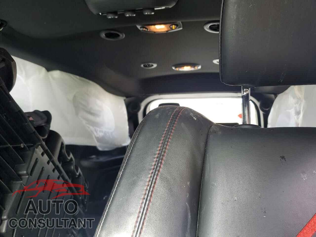 DODGE DURANGO 2025 - 1C4RDJDG3SC543241
