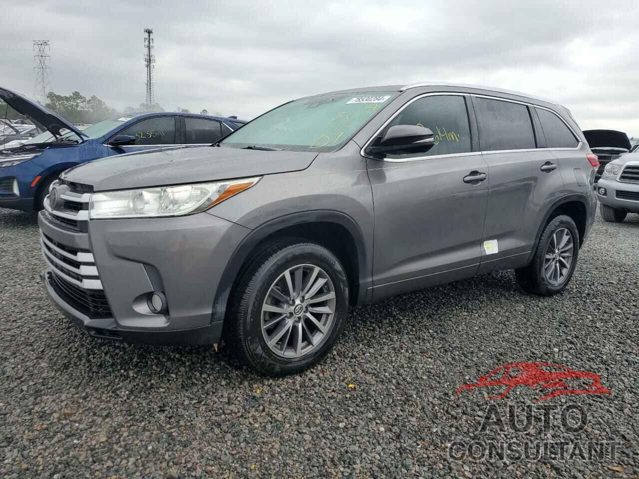 TOYOTA HIGHLANDER 2018 - 5TDKZRFH5JS268069