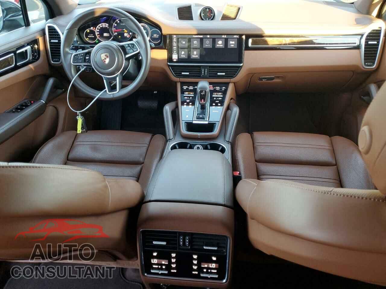 PORSCHE CAYENNE 2019 - WP1AA2AY4KDA13247
