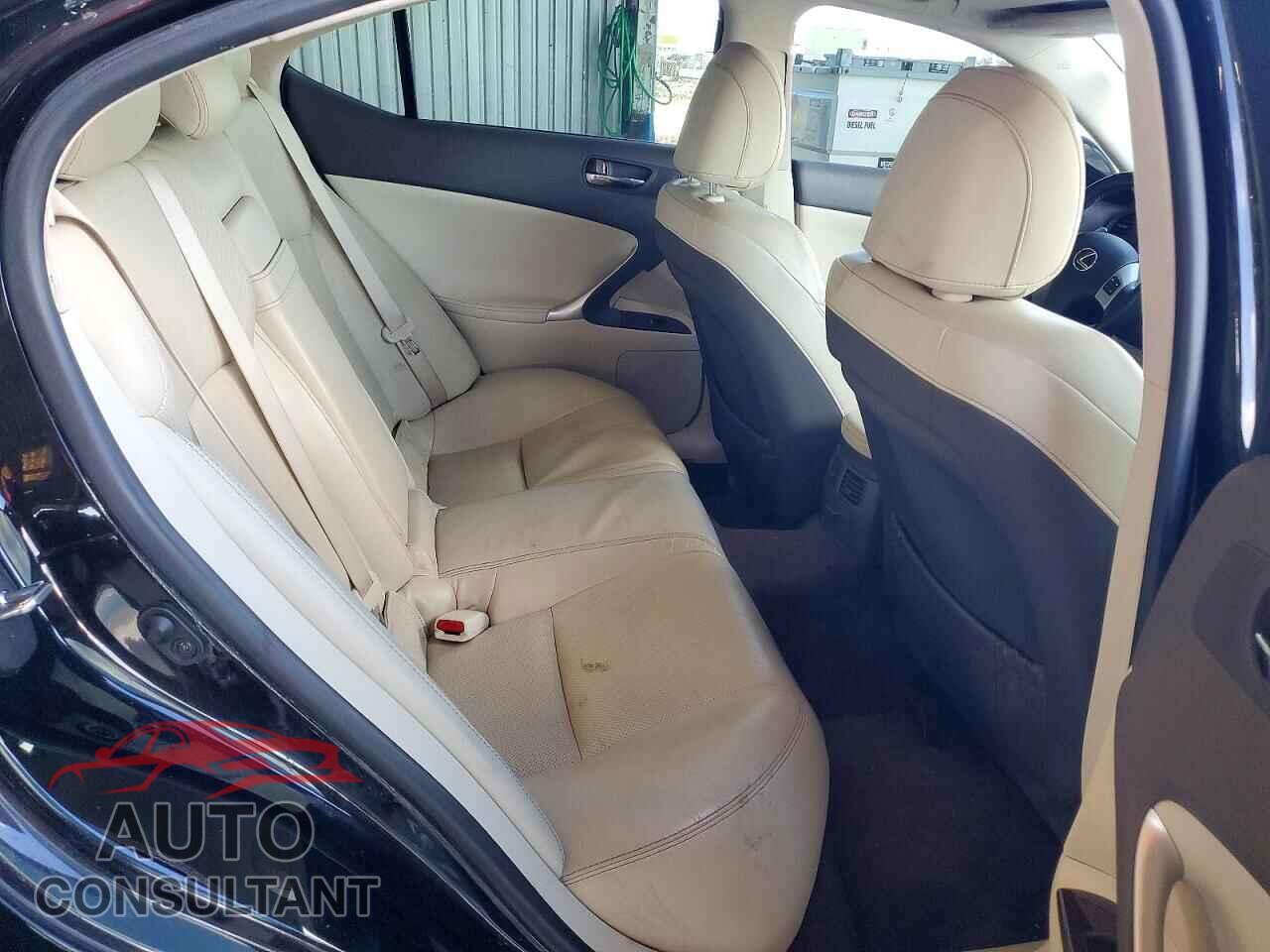 LEXUS IS 2011 - JTHBF5C26B5134503