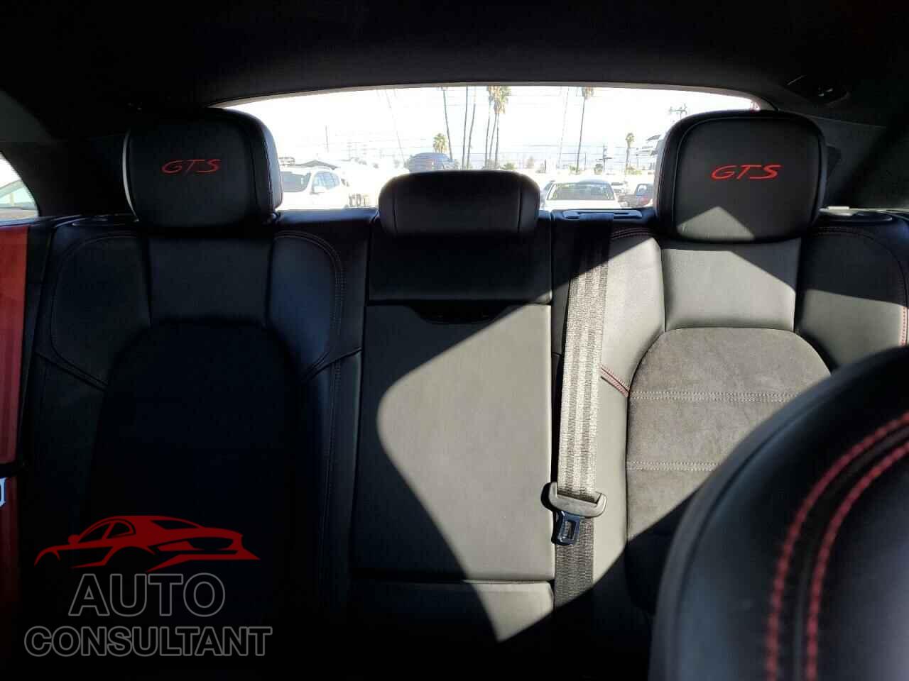 PORSCHE MACAN 2018 - WP1AG2A57JLB64902