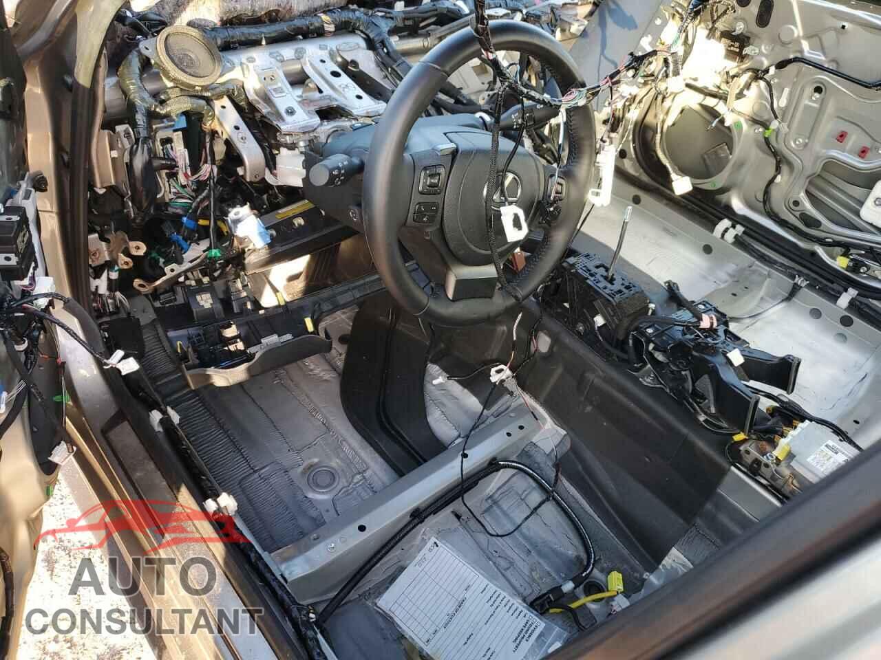 LEXUS IS 2022 - JTHDA1D24N5121008