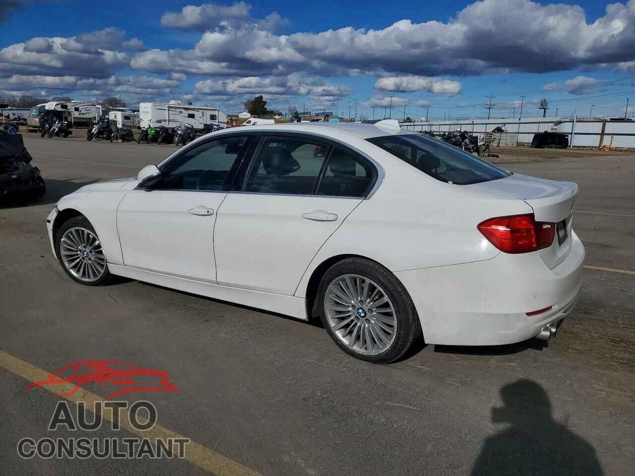 BMW 3 SERIES 2012 - WBA3C1C55CF430025