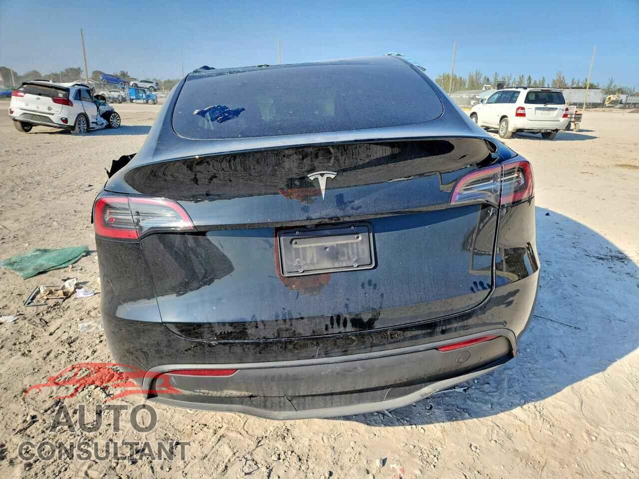 TESLA MODEL Y 2025 - 7SAYGDED2SA369531