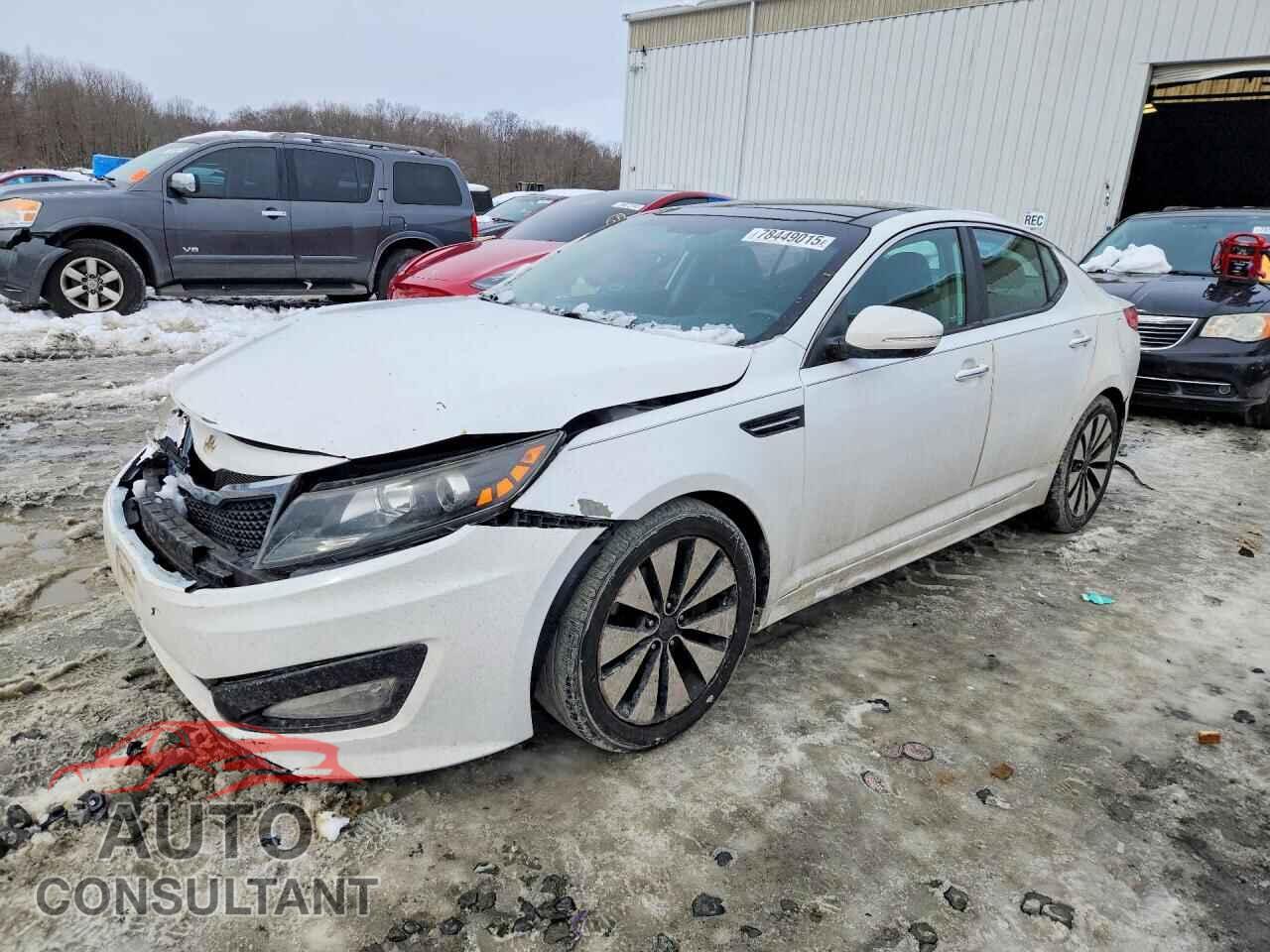 KIA OPTIMA 2012 - 5XXGR4A67CG008971