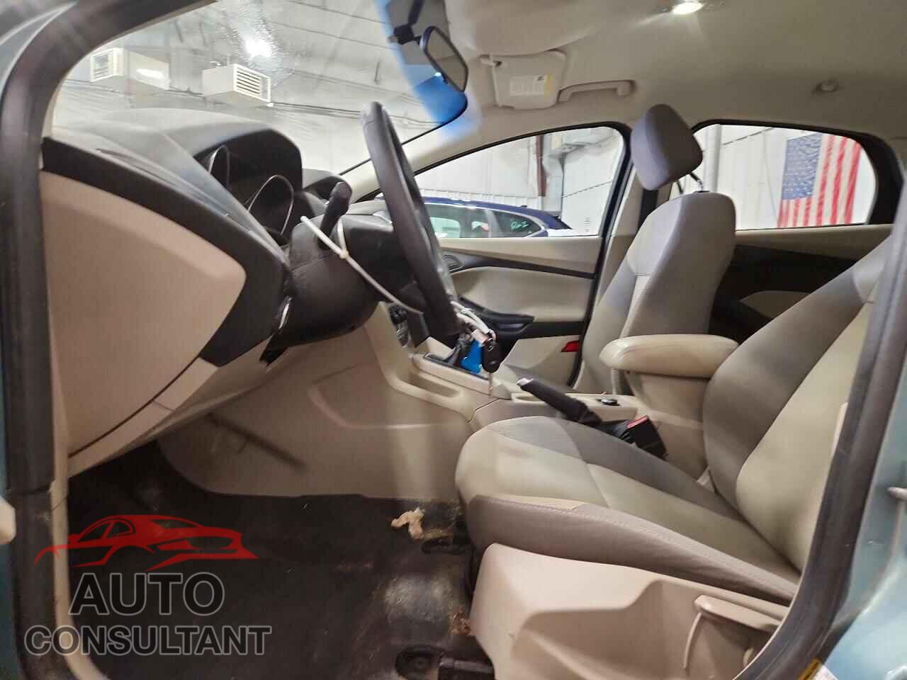 FORD FOCUS 2012 - 1FAHP3K28CL288549