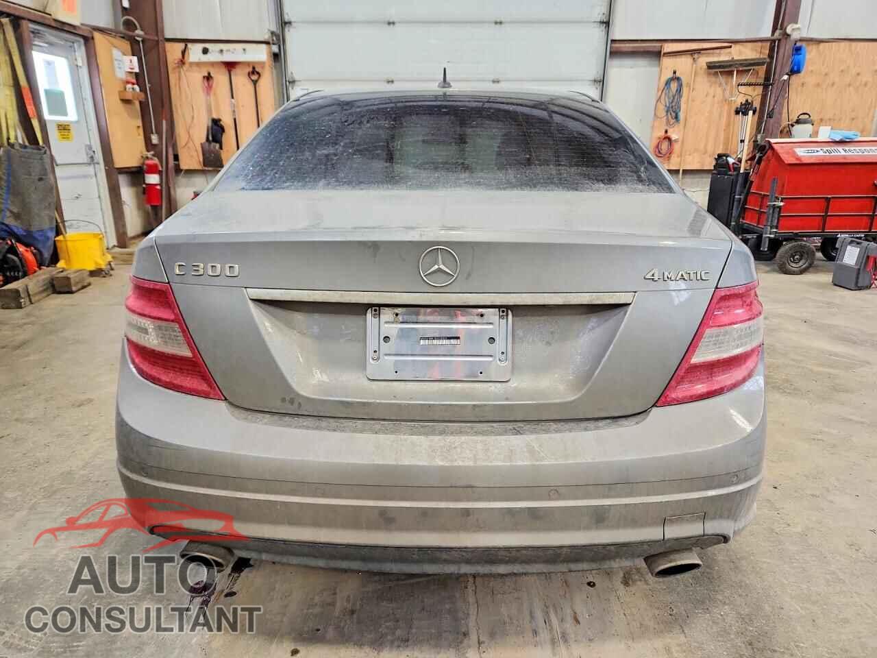 MERCEDES-BENZ C-CLASS 2011 - WDDGF8BB1BA528384