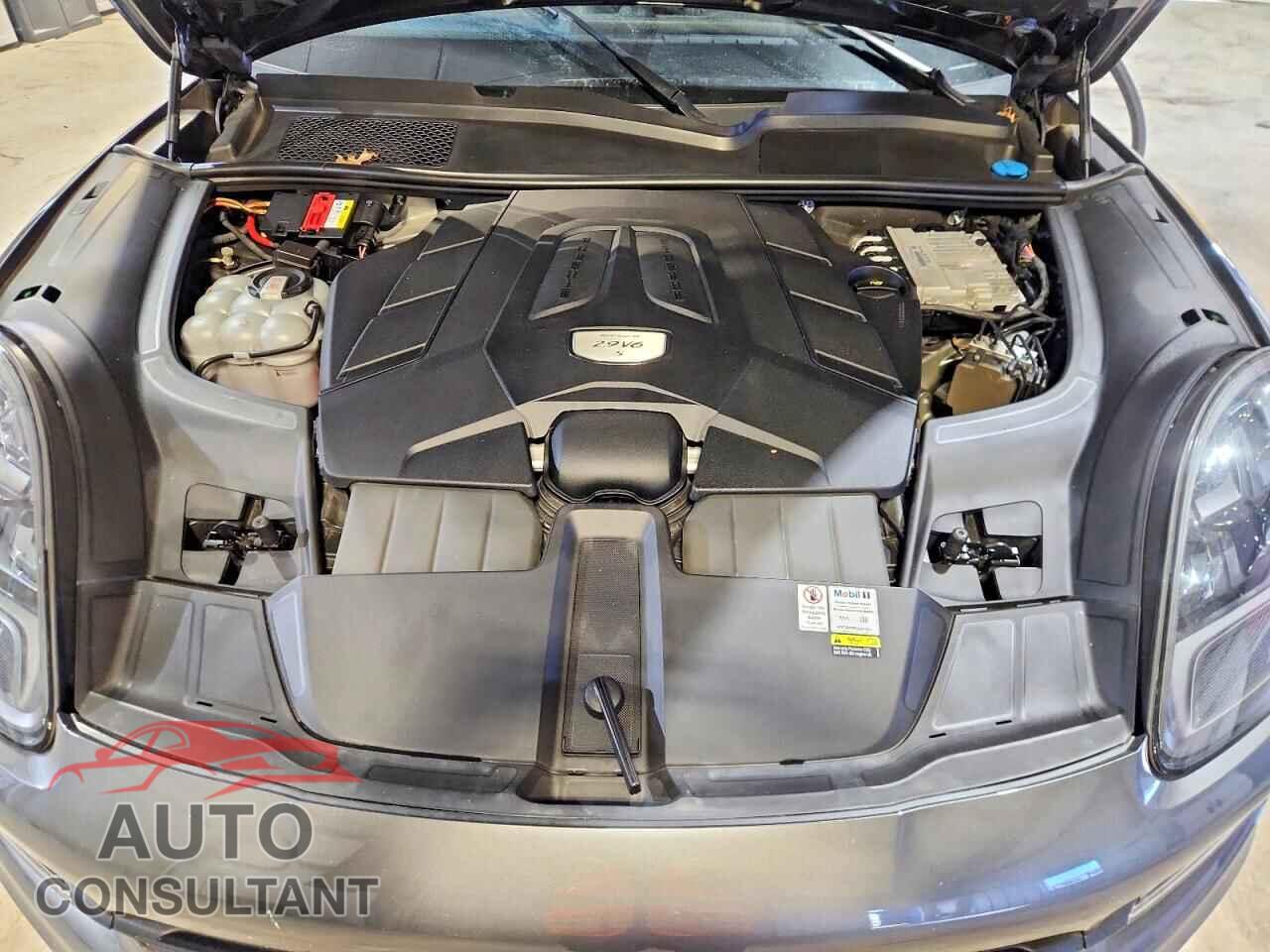 PORSCHE CAYENNE 2022 - WP1AB2AY8NDA31221