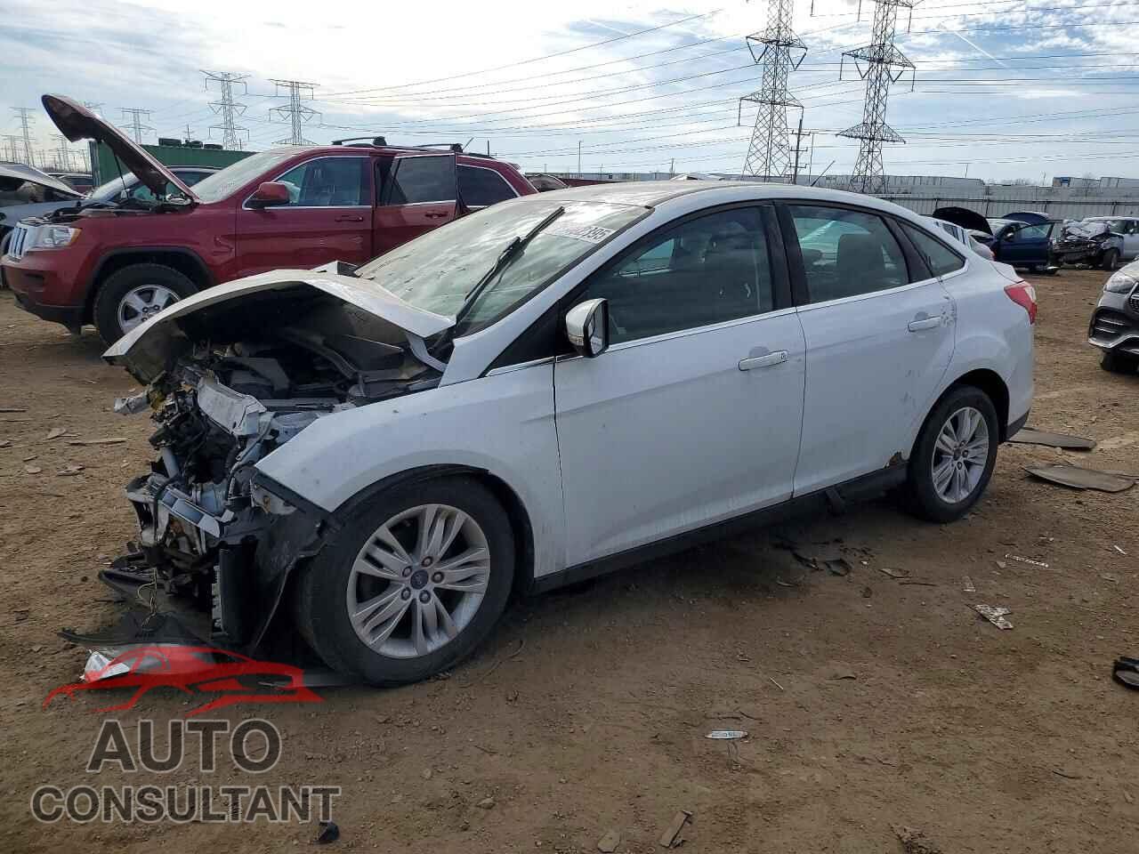 FORD FOCUS 2012 - 1FAHP3H28CL196333