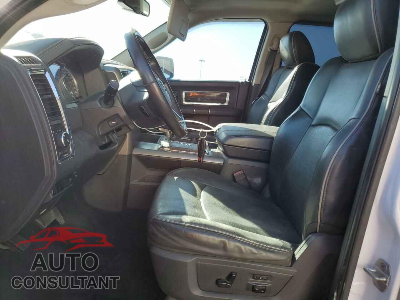 DODGE RAM 1500 2012 - 1C6RD7PT1CS303163