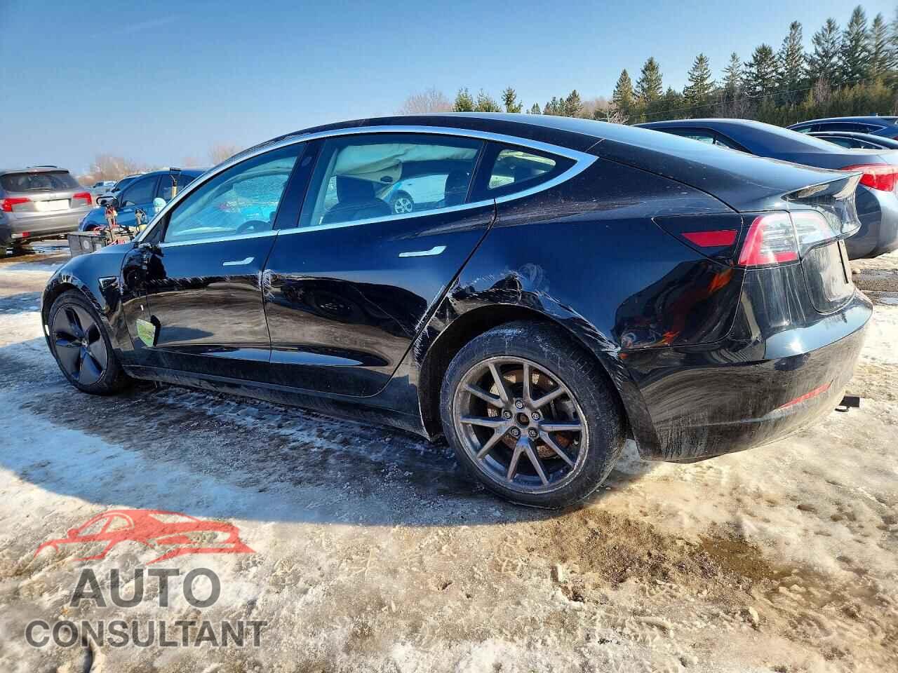 TESLA MODEL 3 2019 - 5YJ3E1EB2KF214121