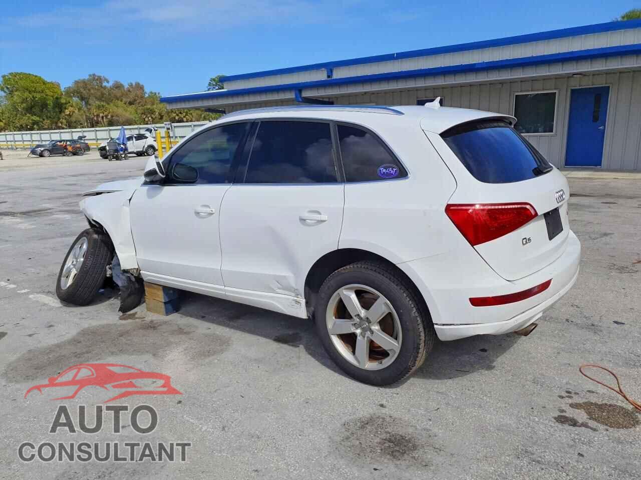 AUDI Q5 2010 - WA1VKAFP6AA106212
