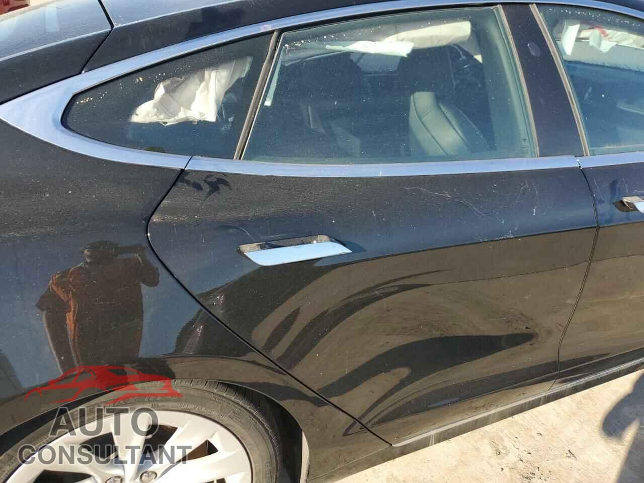 TESLA MODEL S 2017 - 5YJSA1E10HF209989