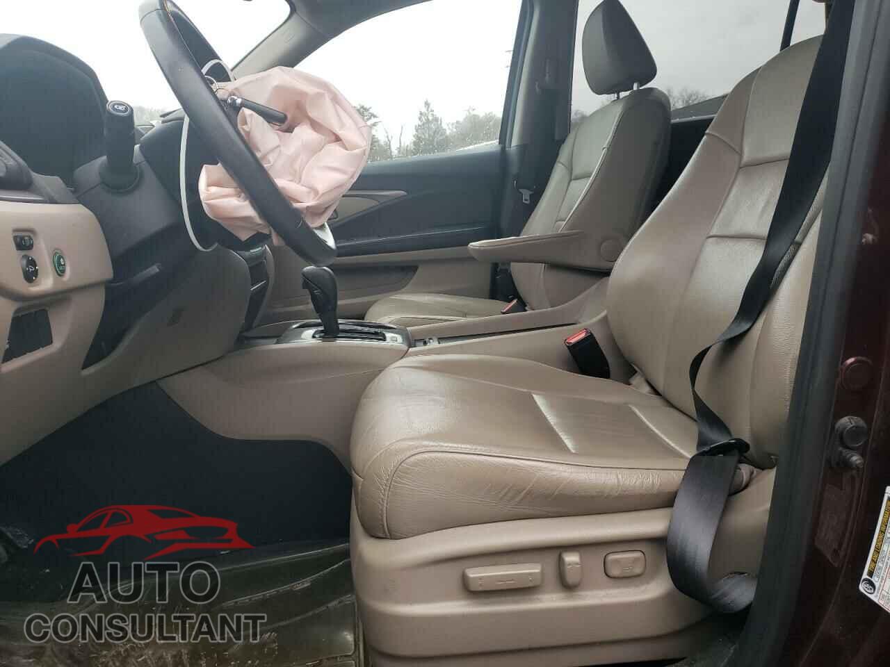 HONDA PILOT 2017 - 5FNYF6H51HB022218