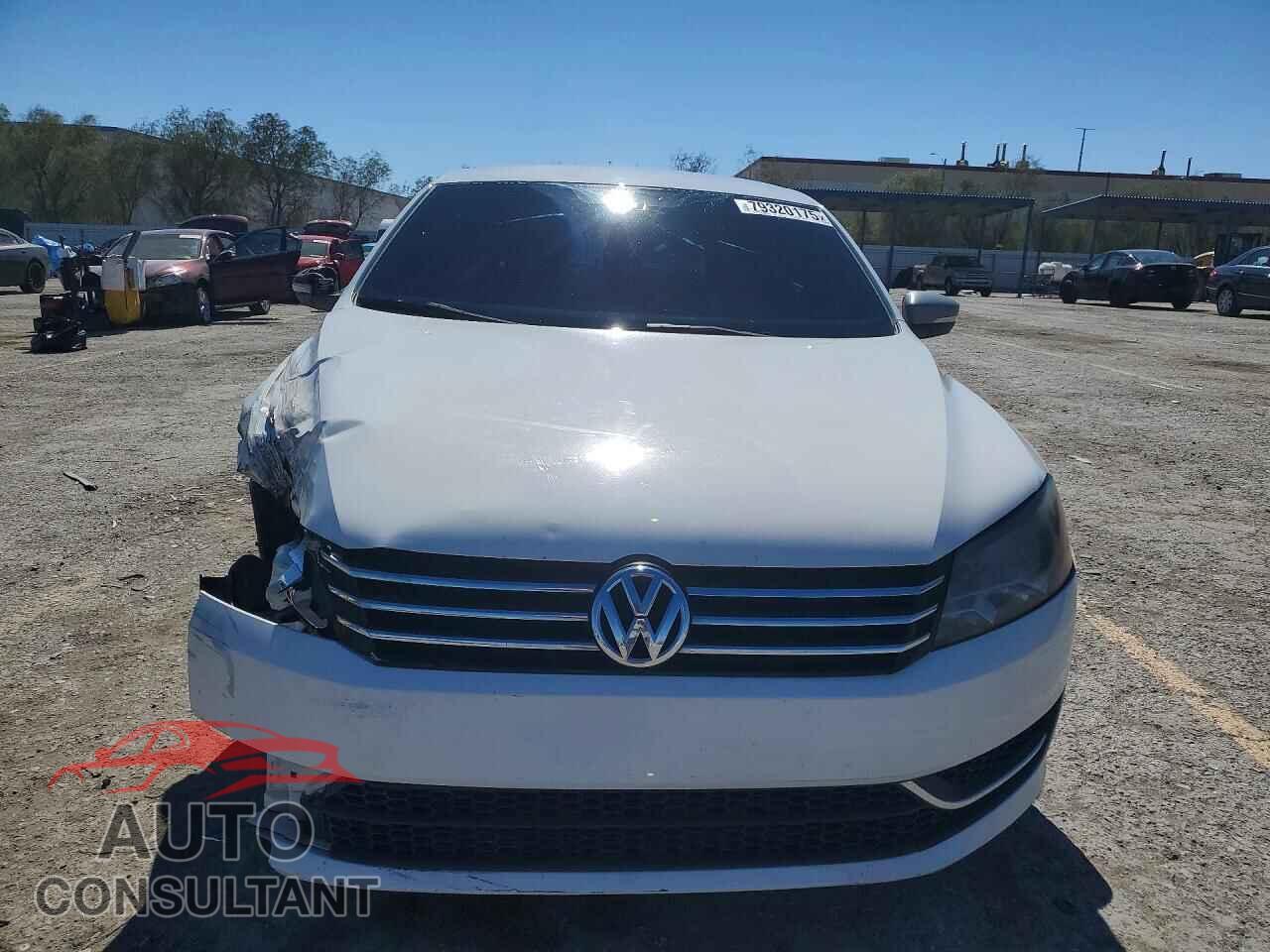 VOLKSWAGEN PASSAT 2015 - 1VWAT7A37FC068975