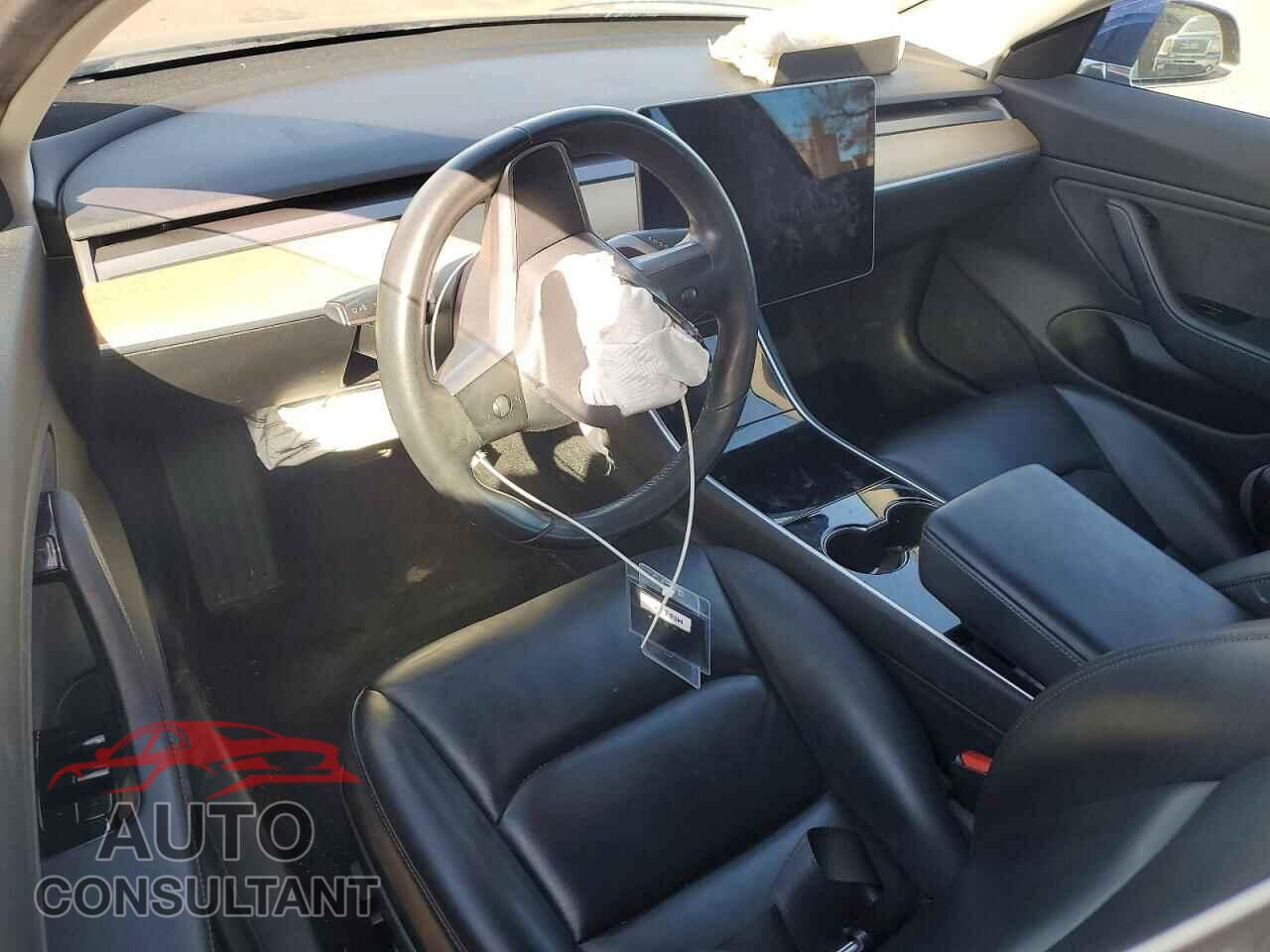 TESLA MODEL 3 2019 - 5YJ3E1EA6KF309109