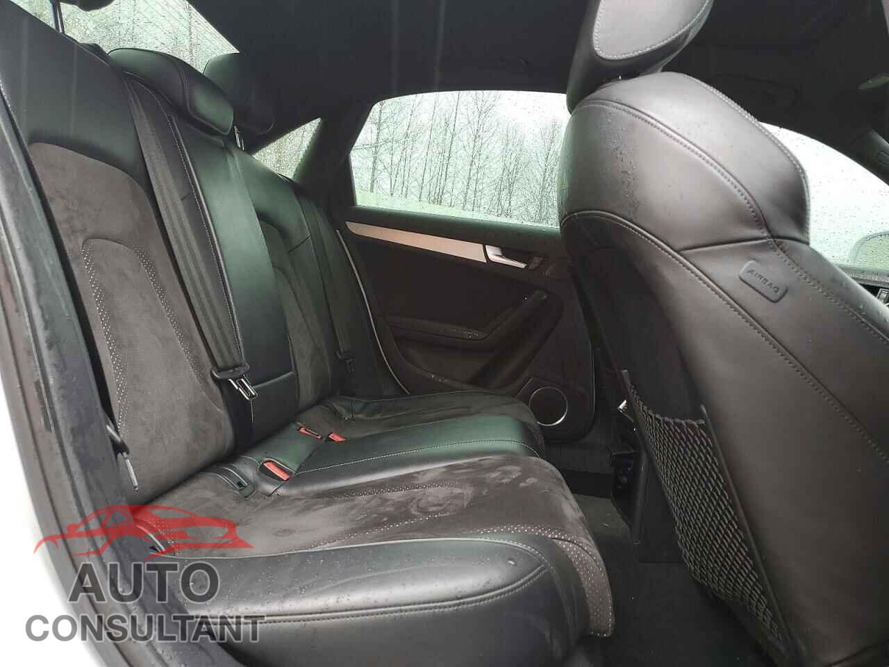 AUDI A4 2013 - WAUMFAFL3DN018389