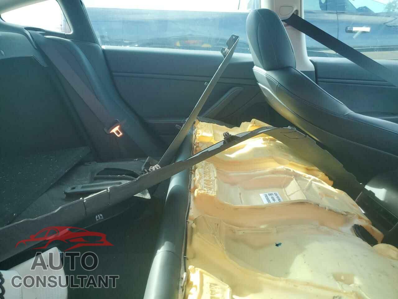 TESLA MODEL 3 2020 - 5YJ3E1EBXLF664004