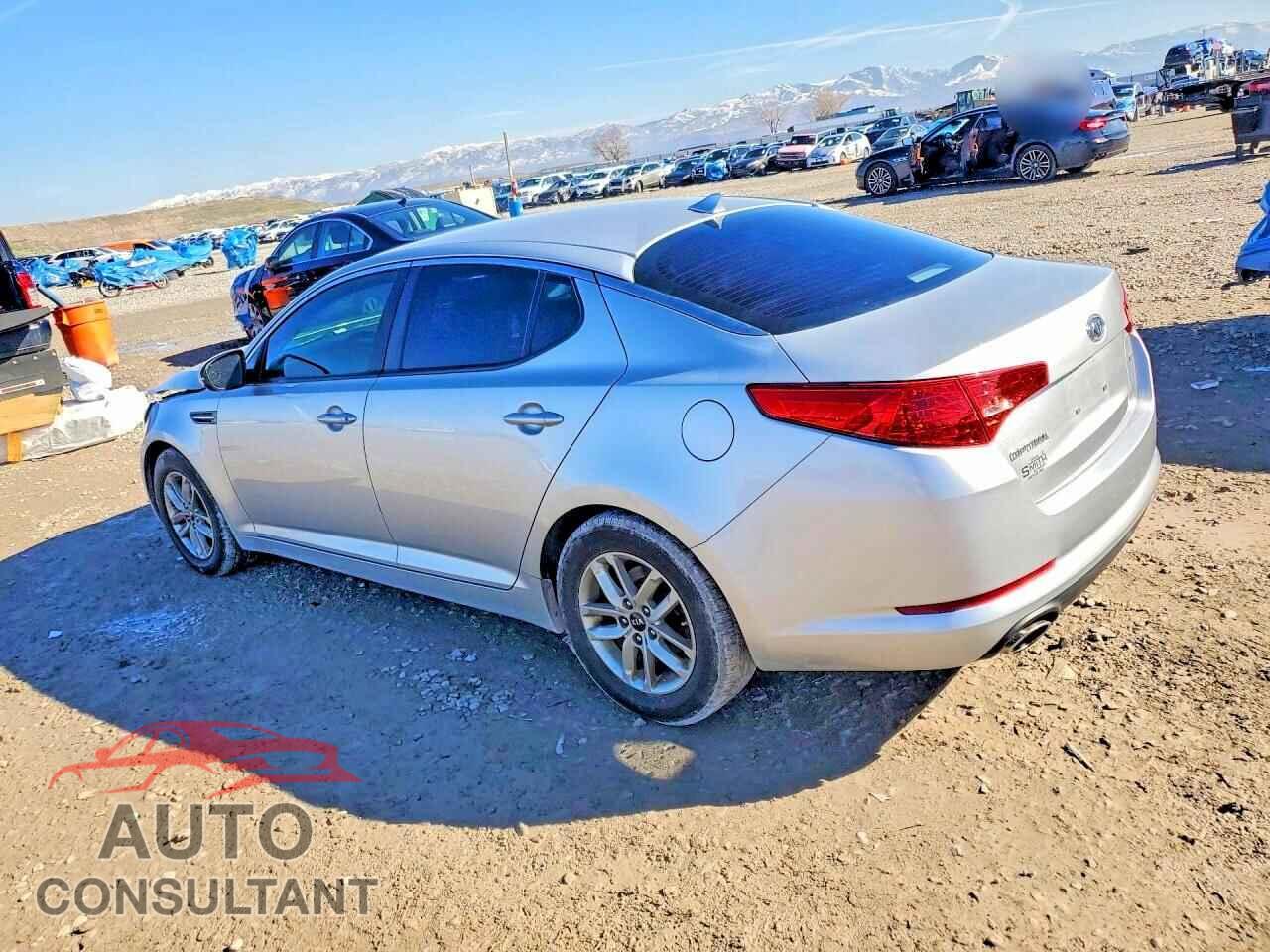 KIA OPTIMA 2011 - KNAGM4A7XB5177941