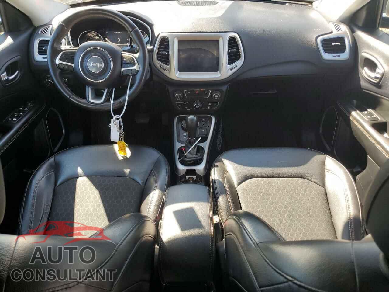 JEEP COMPASS 2018 - 3C4NJDBB9JT282054