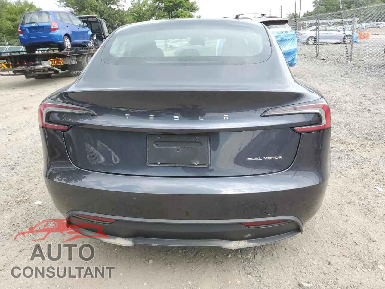 TESLA MODEL 3 2024 - 5YJ3E1EB5RF829725