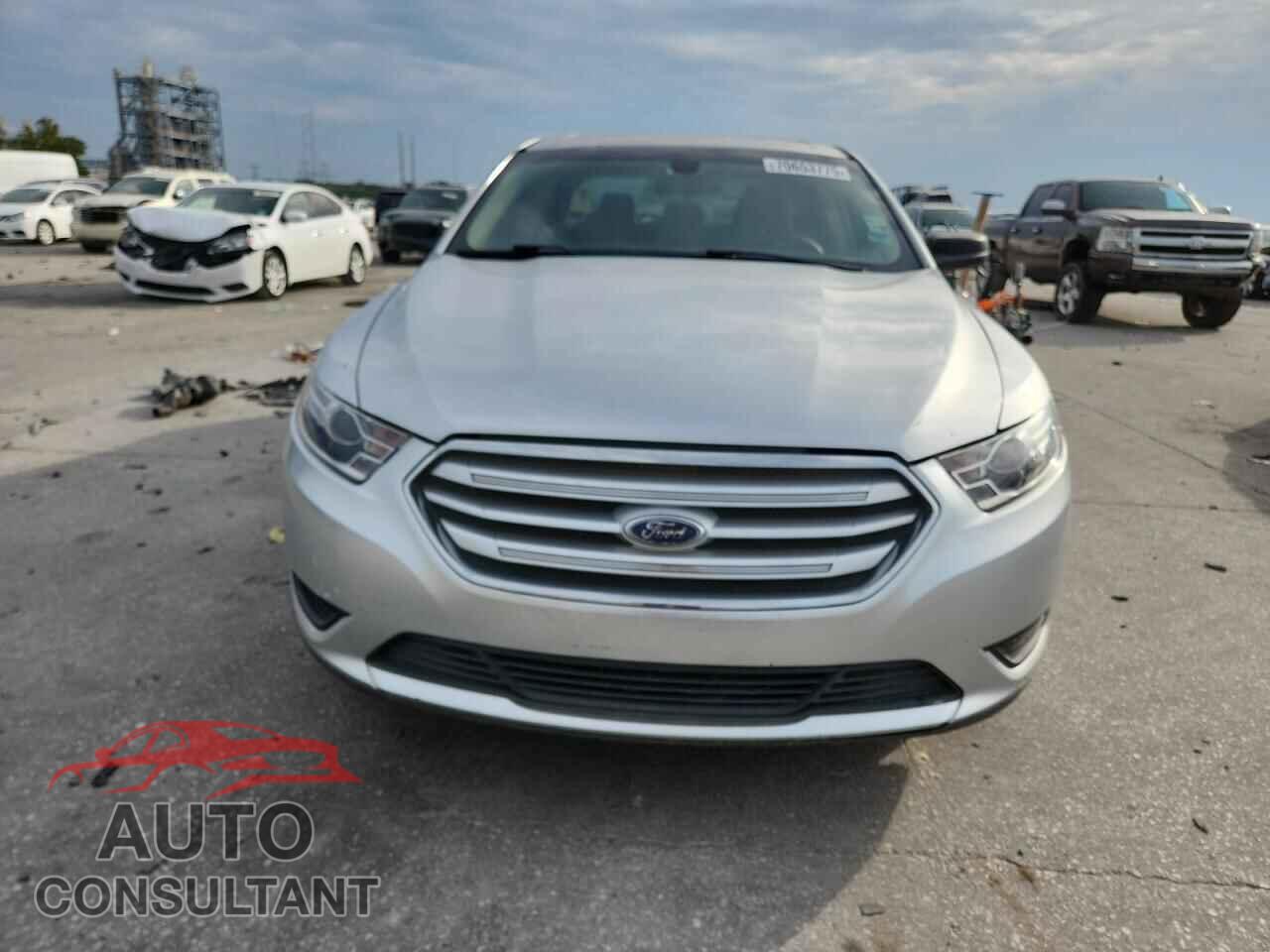 FORD TAURUS 2015 - 1FAHP2D87FG154642