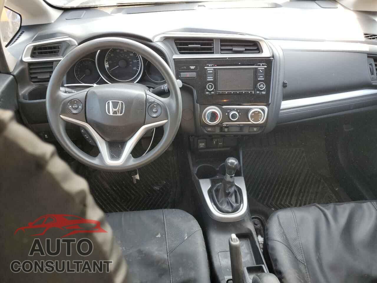 HONDA FIT 2017 - 3HGGK5G59HM700679