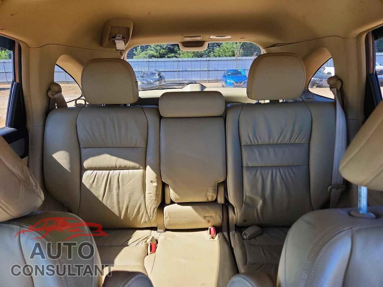 HONDA CRV 2011 - 5J6RE4H73BL073263