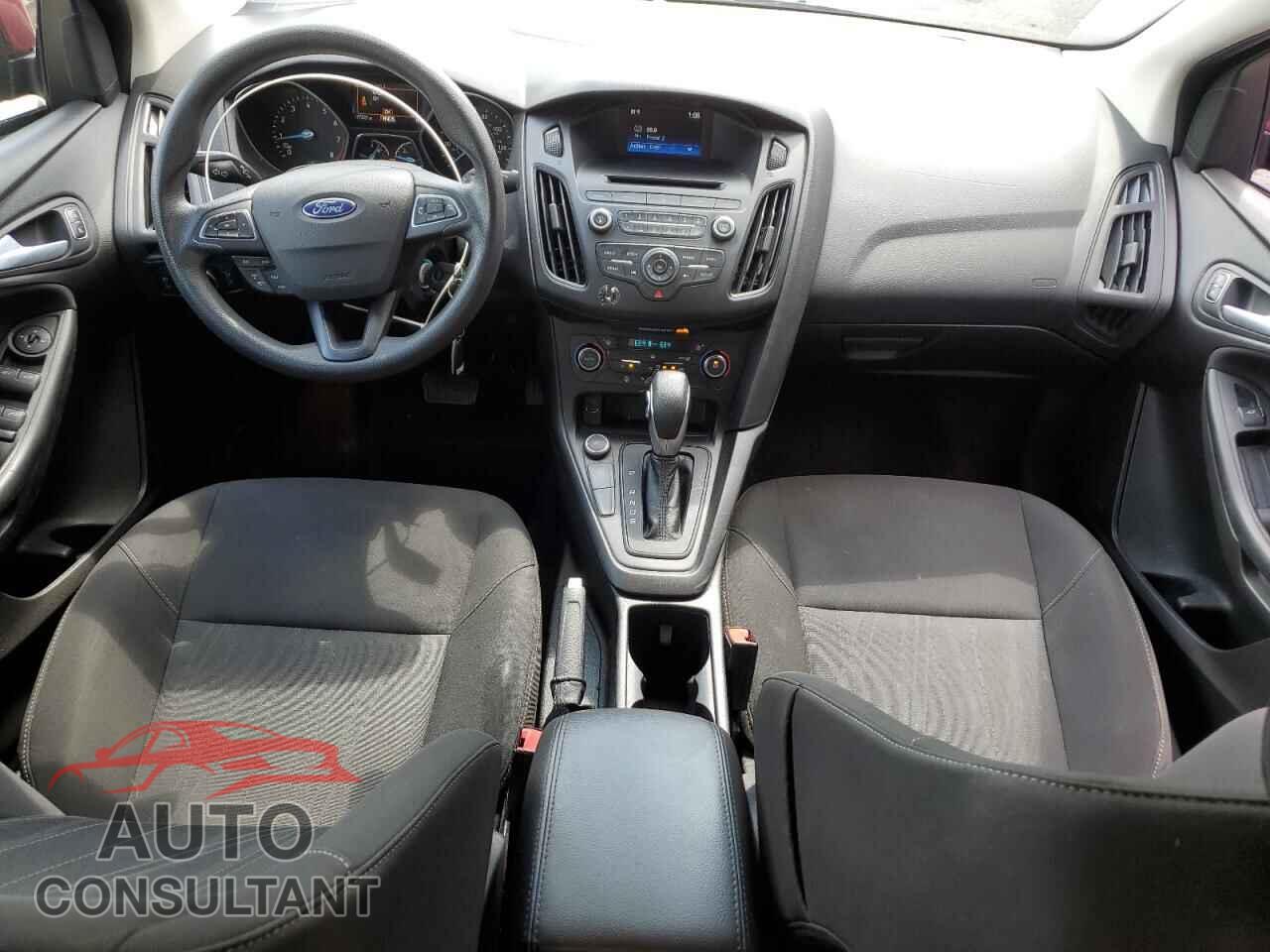 FORD FOCUS 2017 - 1FADP3FE2HL305520