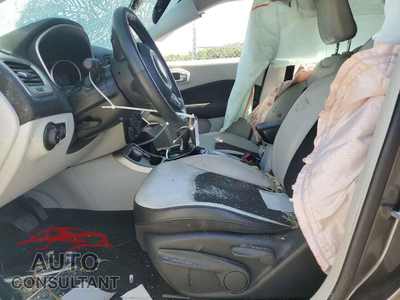 JEEP COMPASS 2019 - 3C4NJDBB5KT628473