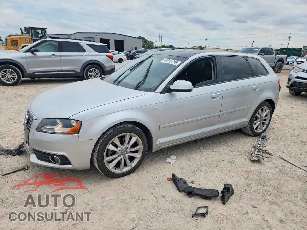 AUDI A3 2012 - WAUBEAFM8CA166420