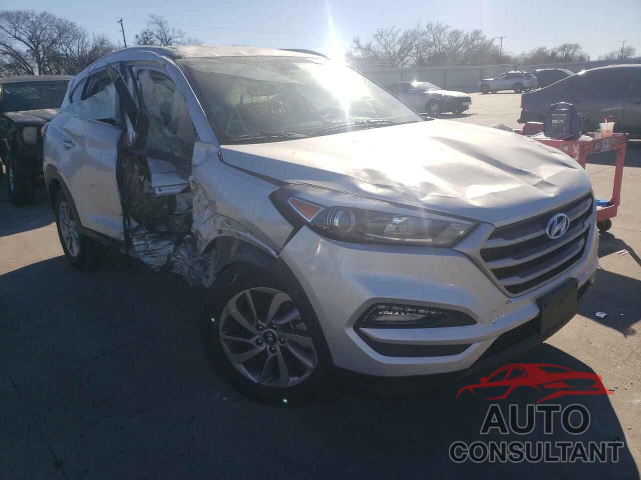HYUNDAI TUCSON 2018 - KM8J33A45JU780985
