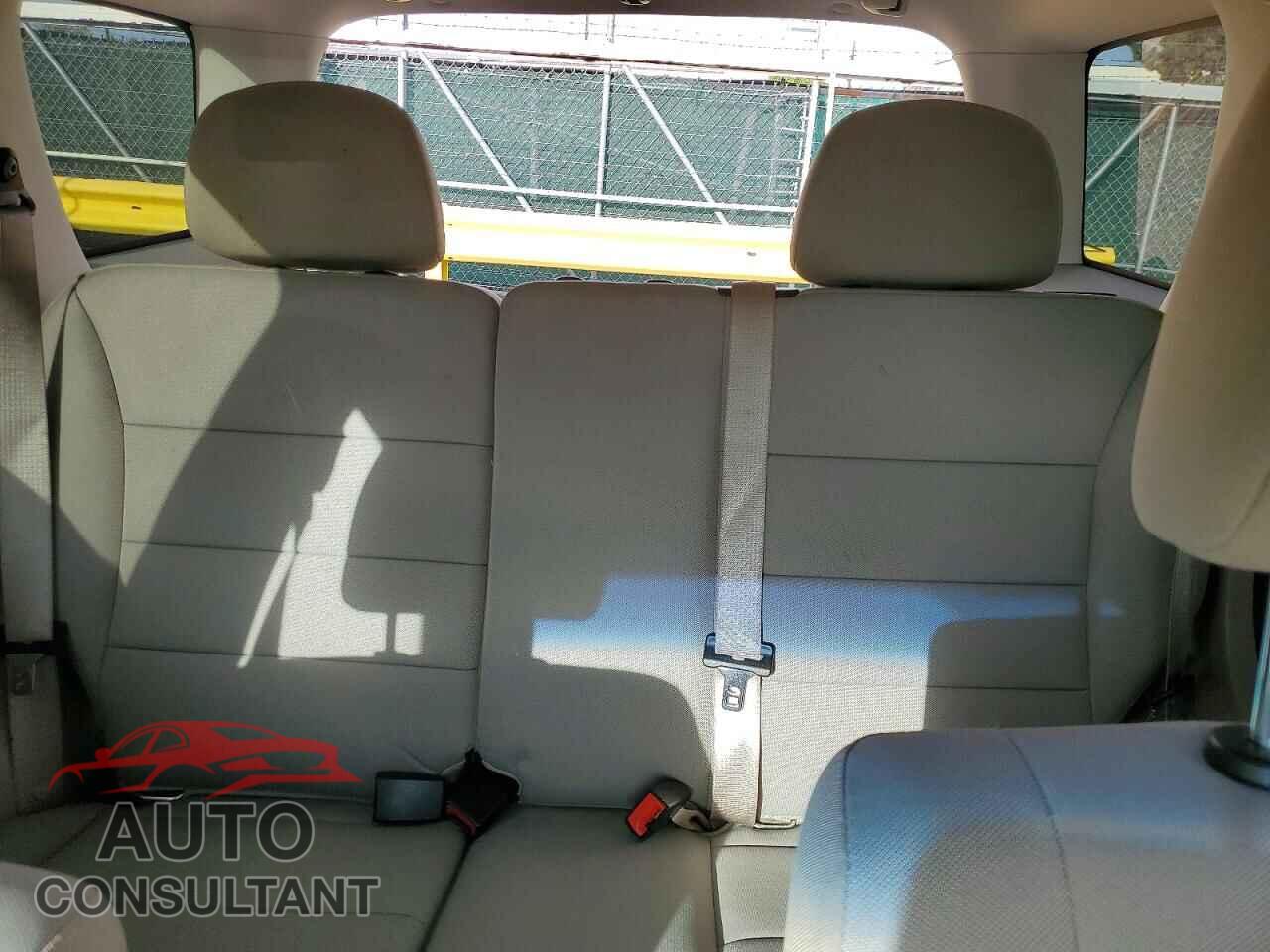FORD ESCAPE 2010 - 1FMCU9DG8AKD28362